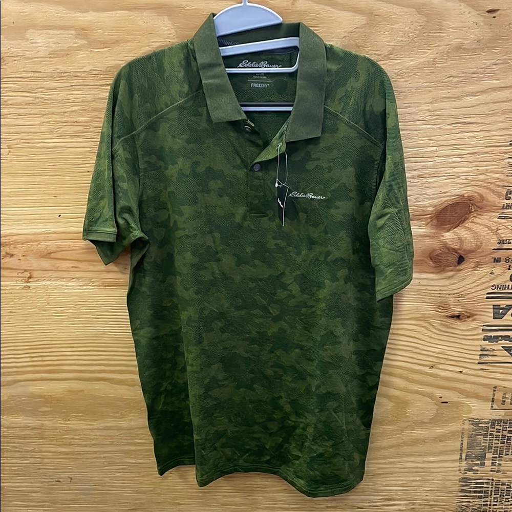 Eddie Bauer Green Polo Shirt with Subtle Pattern